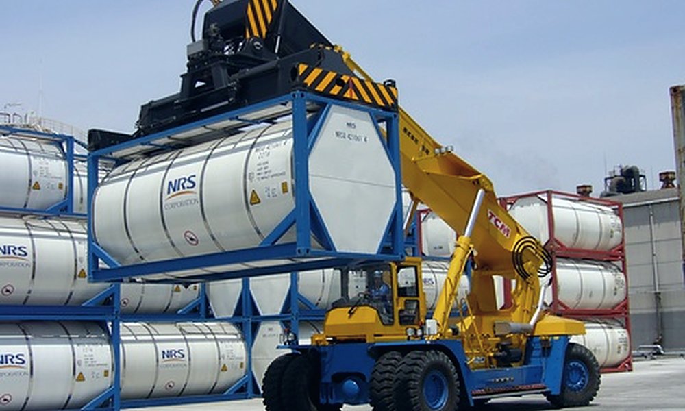 ISO Tank Movements: The Checklist Before You Book